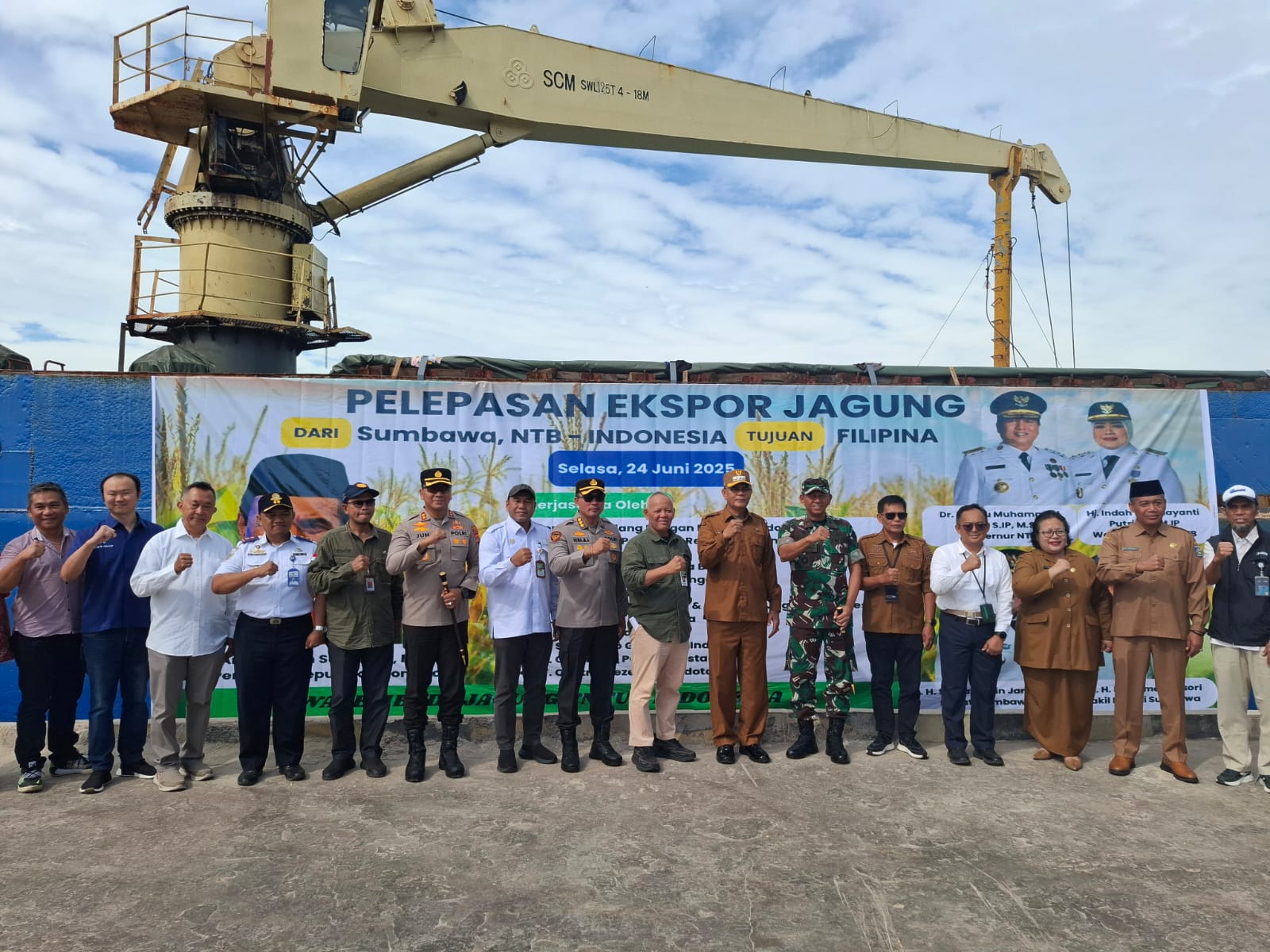 Bupati Sumbawa Lepas Ekspor 6.000 Ton Jagung ke Filipina